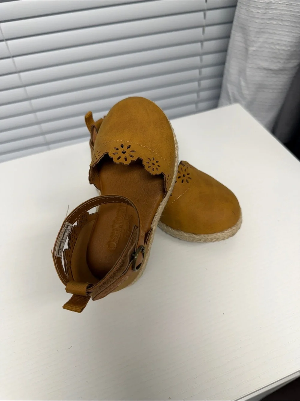 OshKosh B'gosh Tan Floral Cutout Espadrille Sandals